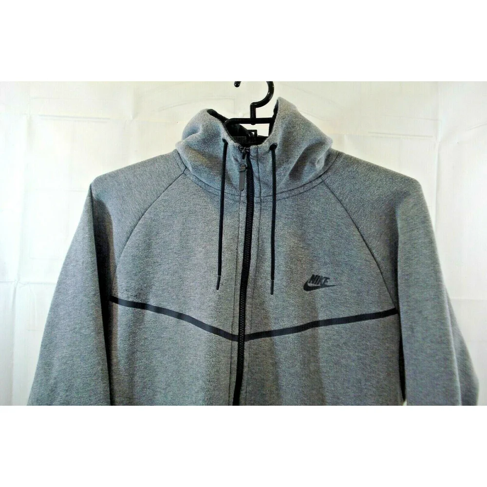 Nike description mens